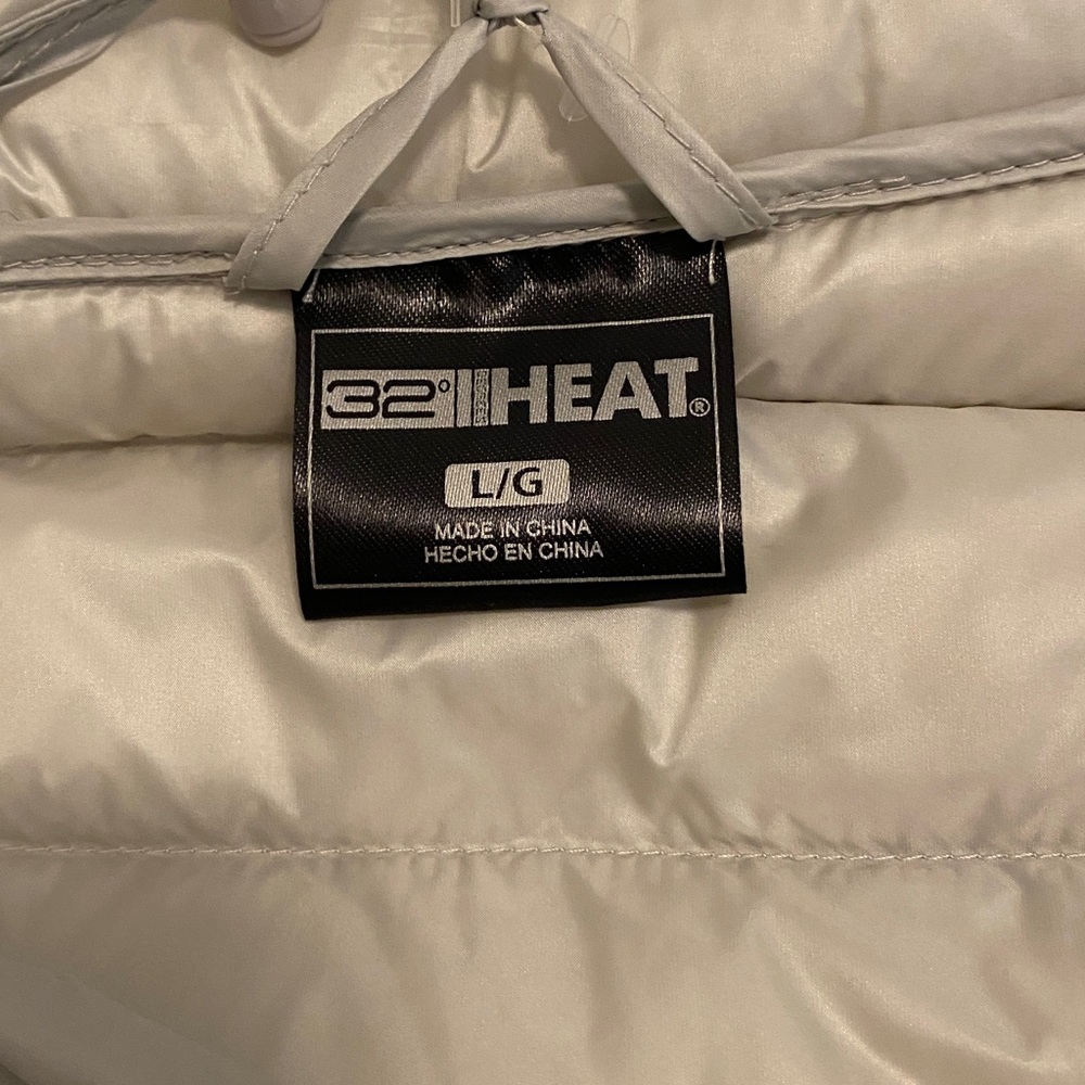 32 Degrees Light Weight Down Jacket - Picture 6 of 7